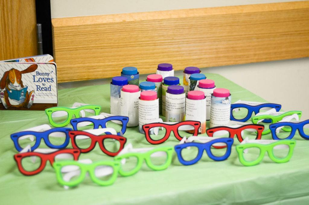 bubbles and toy reading glasses for book themed party favors