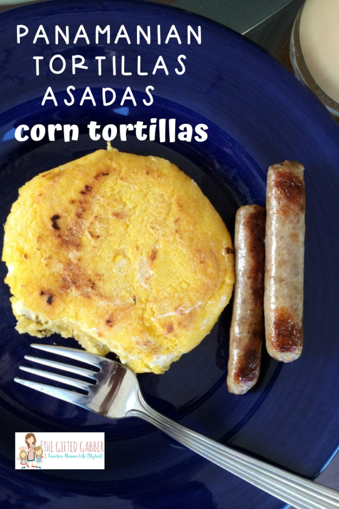 Learn how to cook homemade corn tortillas of Panamana (Panamanian tortillas asadas).This breakfast staple can be grilled or baked. Check out this recipe for some Panamanian culture at home! #breakfast #recipes #Panamanian #tortillas 