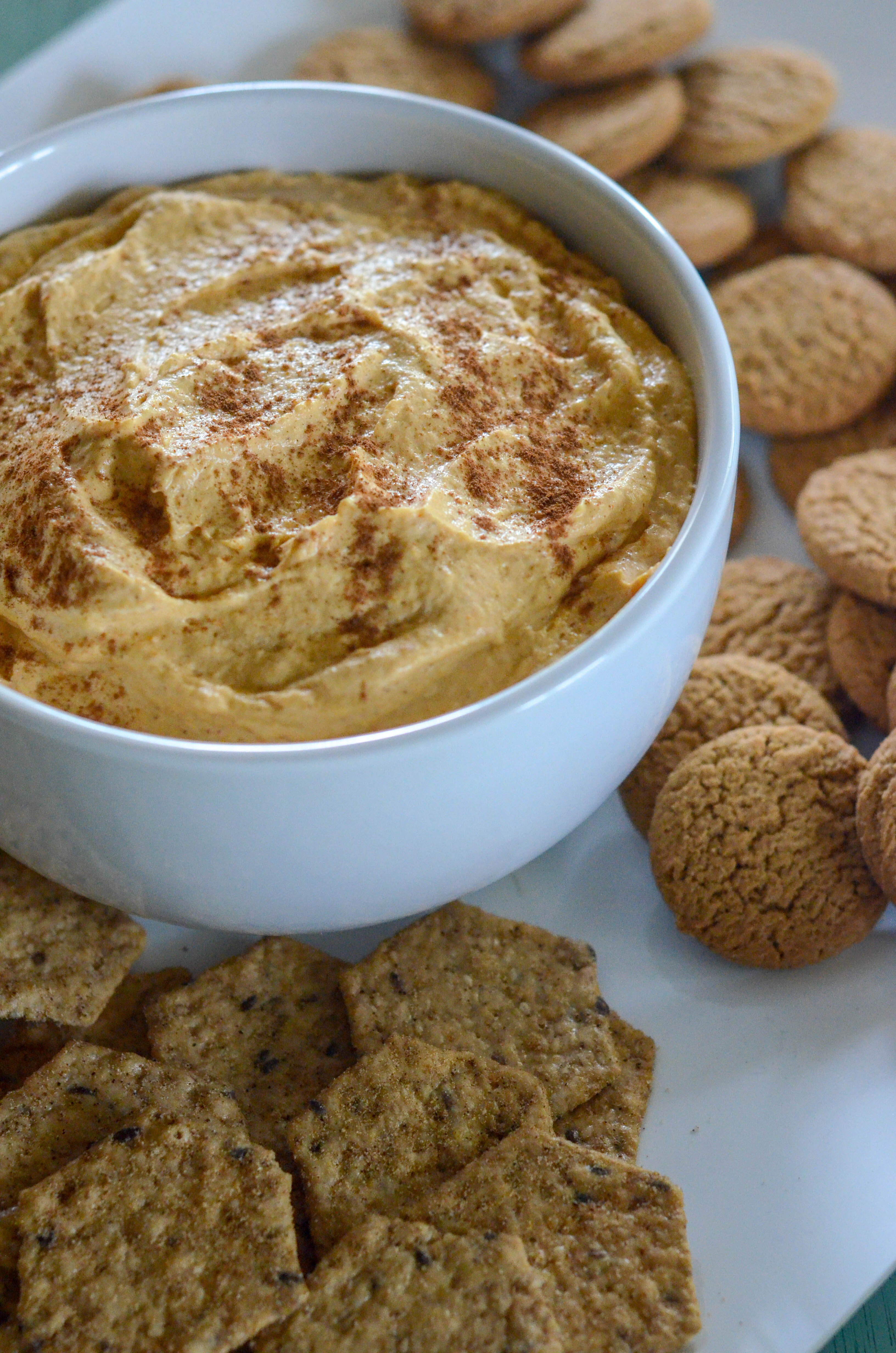 This 10-minute Pumpkin Dip is fast and simple AND tastes like pumpkin pie! - #pumpkinpie dip #pumpkinrecipe #falldesserts - The Gifted Gabber