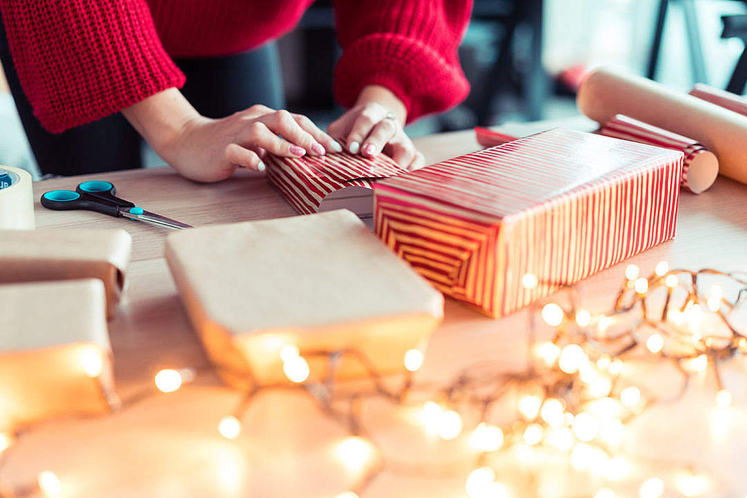 Tips for Hosting a Holiday Gift Wrapping Party - The Gifted Gabber - #ladiesnight #christmas #christmasgifts