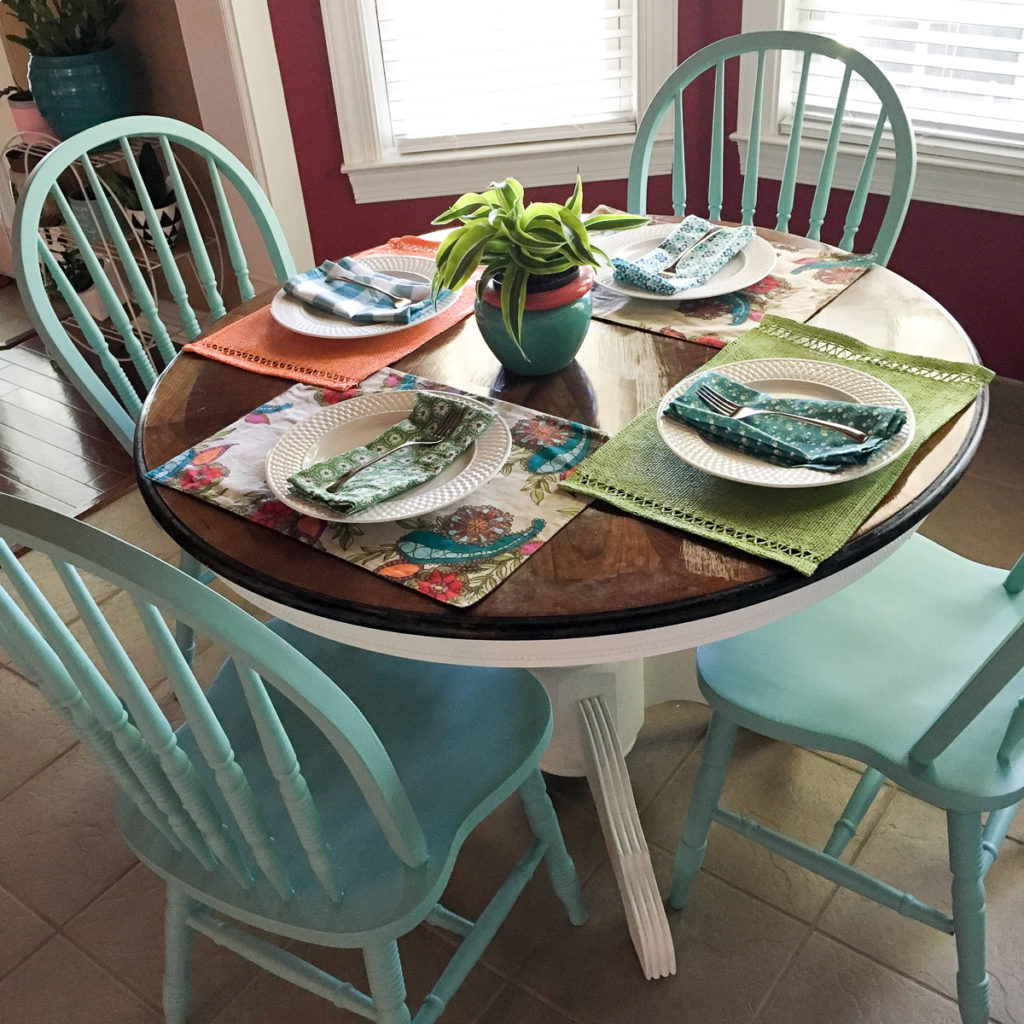 Turquoise And White Kitchen Table