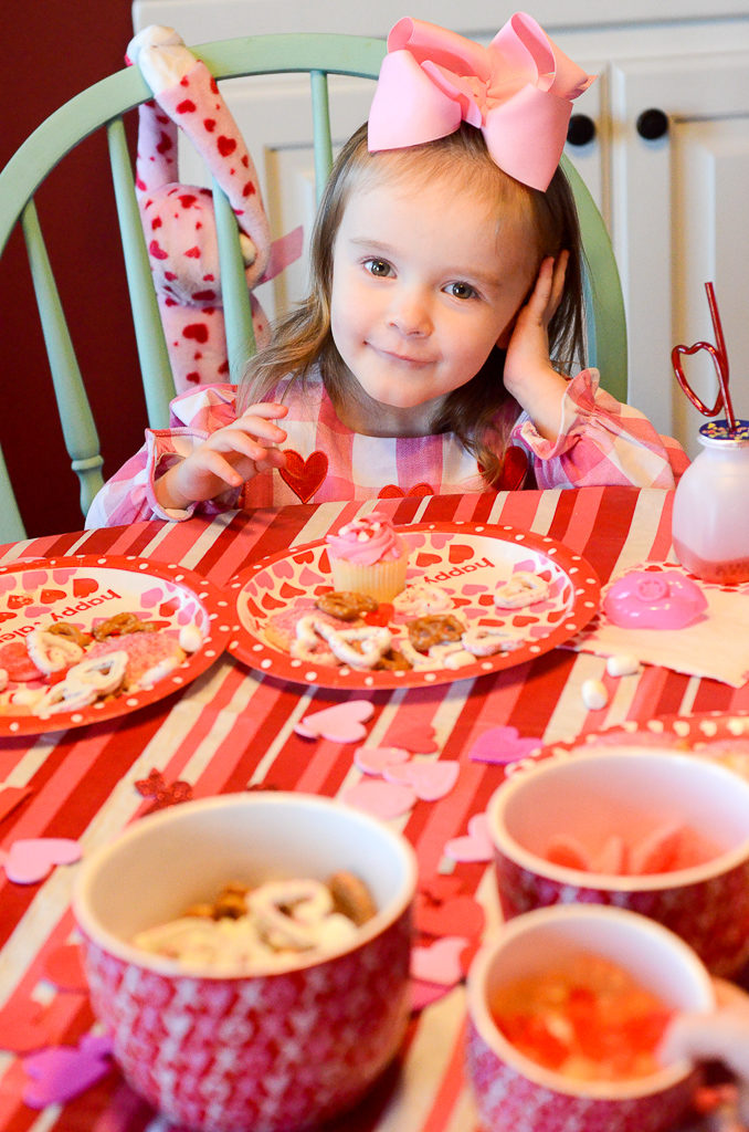 Galentine's party for little girls - The Gifted Gabber