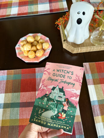 October book idea for a BOOks and BOOs Halloween sassy party theme